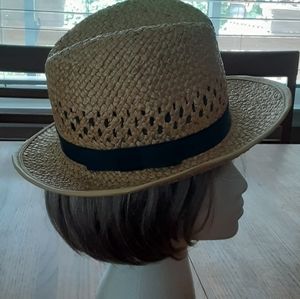 Women's hat